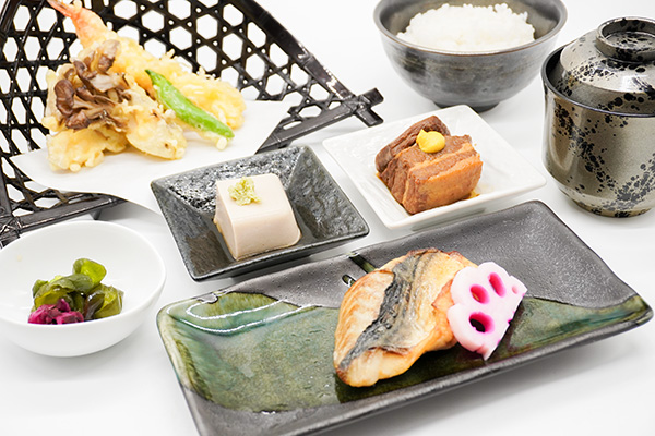 西宮高原和膳