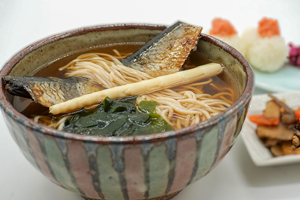 鰹出汁香る にしん蕎麦御膳